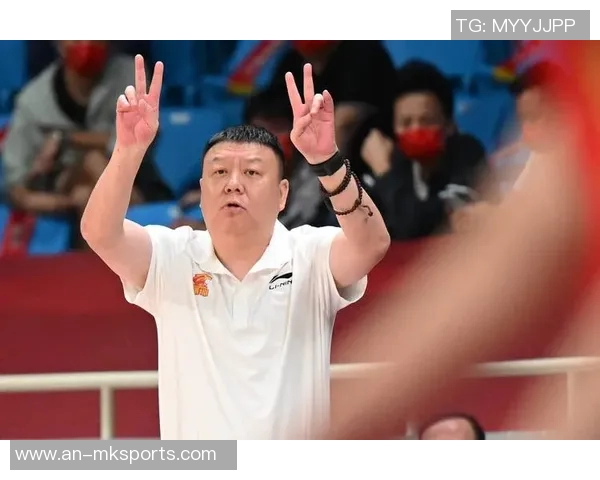 王建军：尊重裁判的判罚输球因为前场篮板丢太多——深度剖析比赛中的关键因素